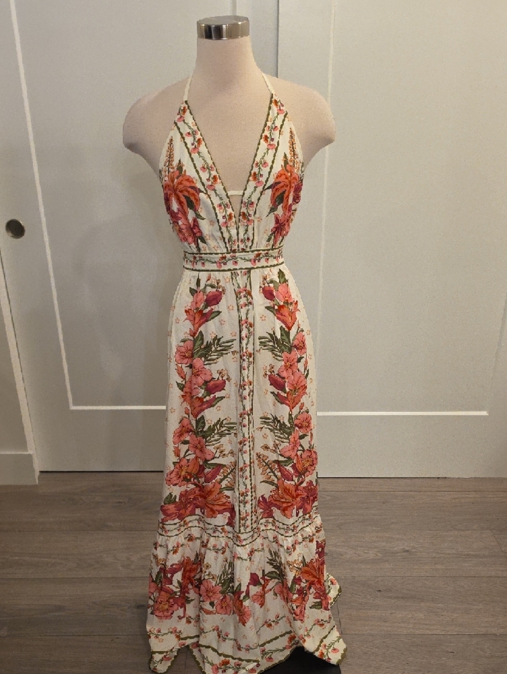 Commense Cream Maxi Dress with Pink Floral Print size XS new with tags - Picture 3 of 12